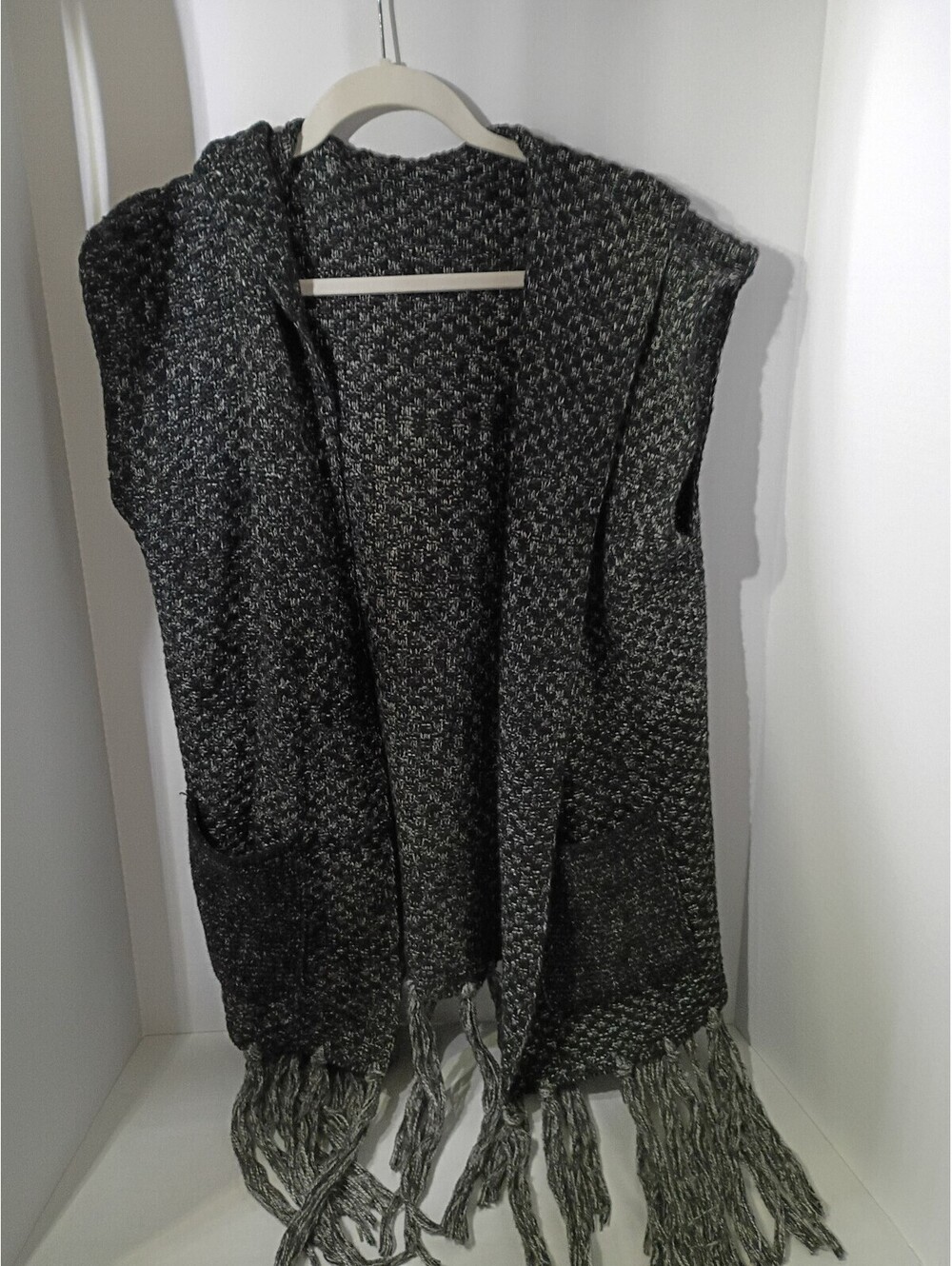 Knit Sleeveless Vest with Fringe